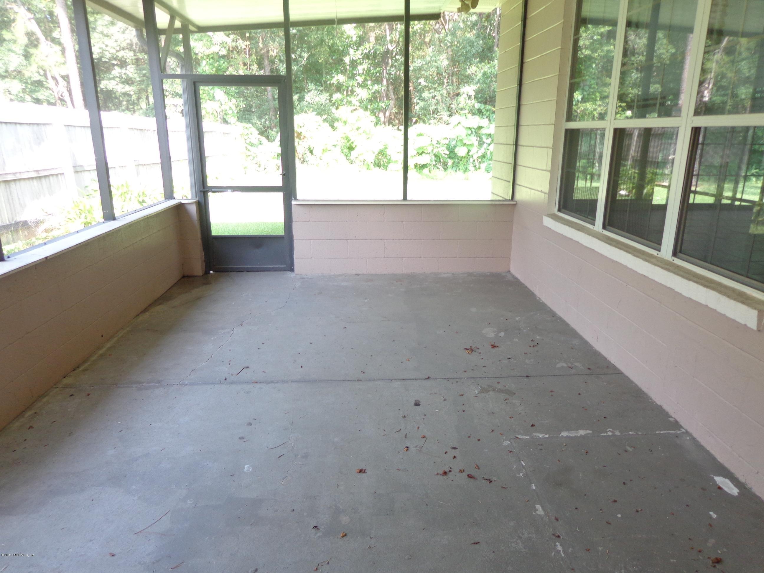 2441 Randy Road Jacksonville, FL 32216 - Photo 30 of 41 Sceened patio
