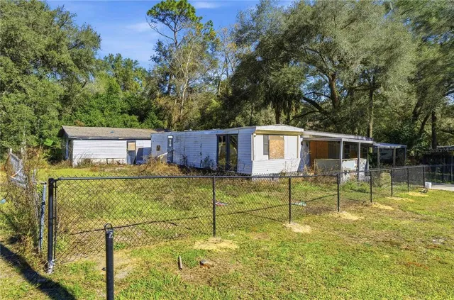 a house view with a outdoor space