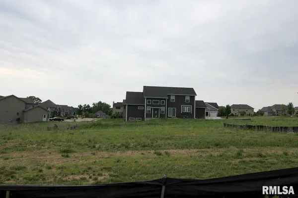 $66,000 | 6426 North Ironwood Drive, Edwards, IL 61528