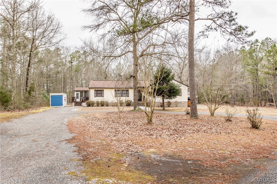 15890 Templeton Road Disputanta, VA 23842 - Photo 3 of 44 Nice Circular Driveway