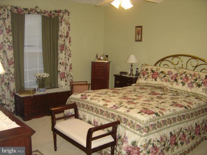667 Deering Road, Unit 3K Pasadena, MD 21122 - Photo 12 of 15 Master Bedroom