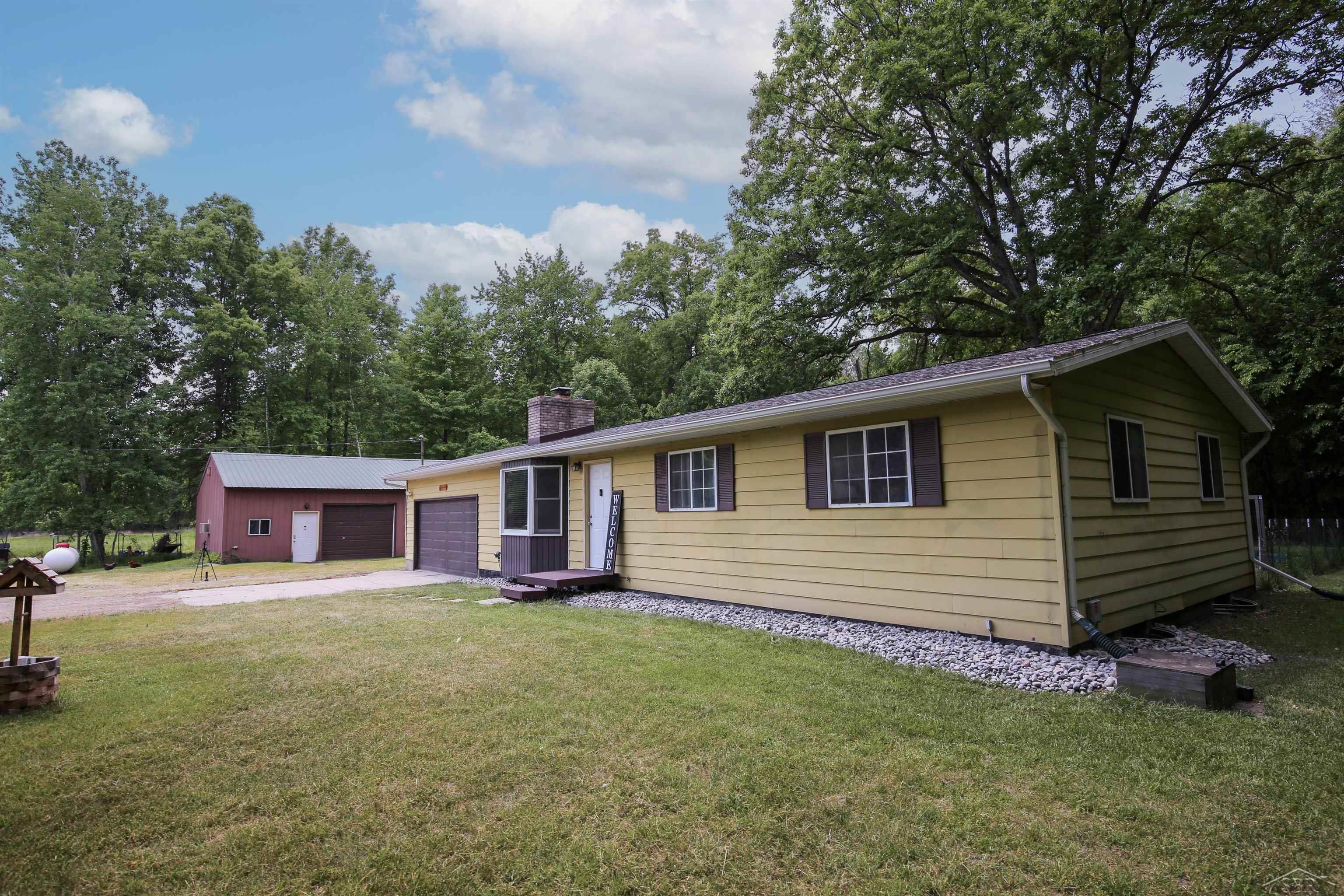 6432 South Steel Road St. Charles, MI 48655 - Photo 23 of 23 50111025-22.JPG