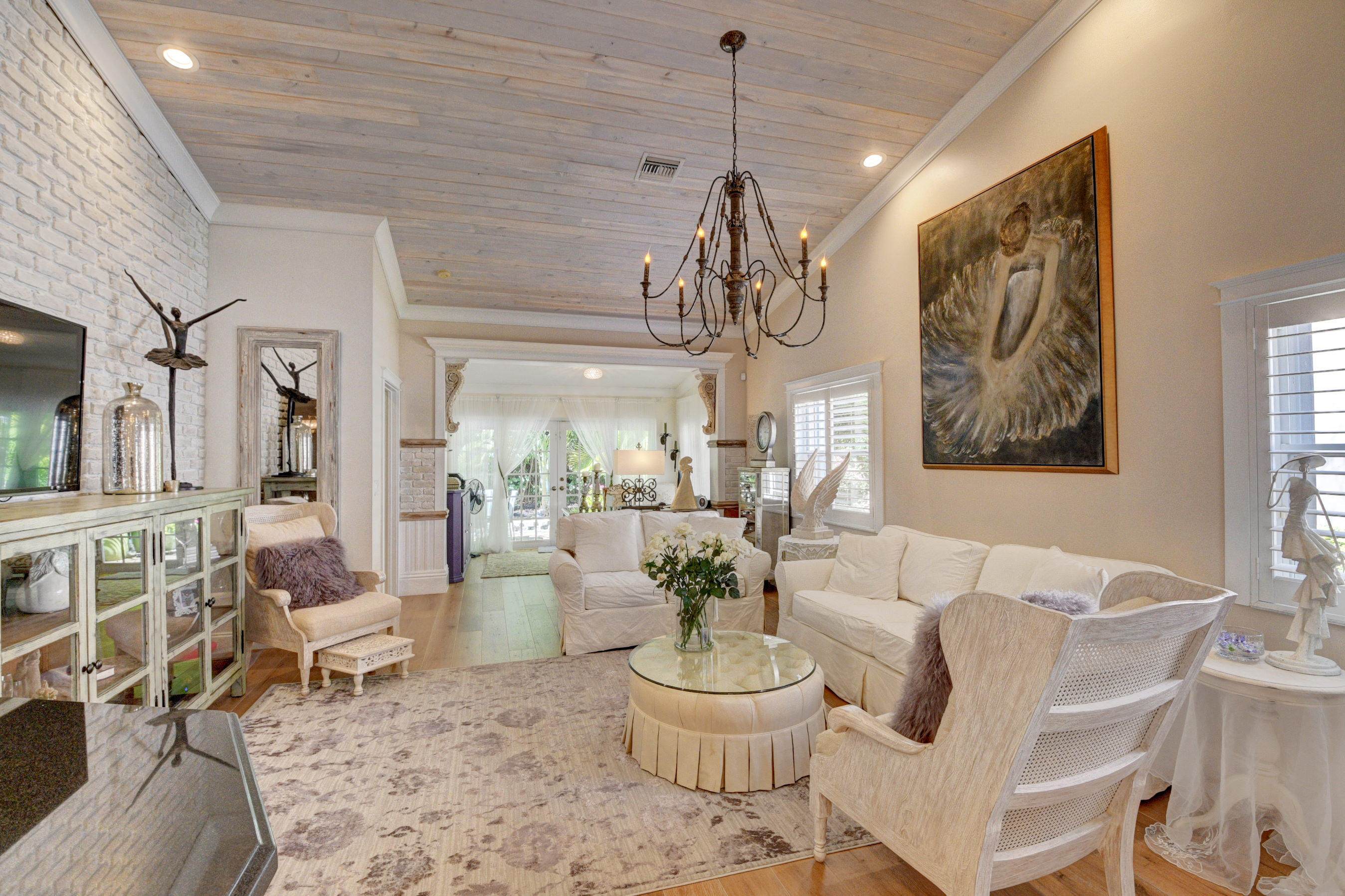 8213 Vía Bella Boca Raton, FL 33496 - Photo 6 of 51 DSC_7204_5_6_7_8