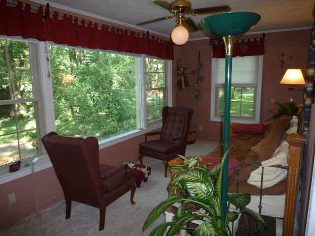 1803 McDowell Road Vincennes, IN 47591 - Photo 3 of 9 Gallery Image 3