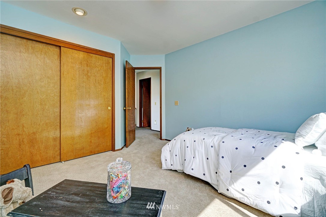 703 North 60th Street Seattle, WA 98103 - Photo 24 of 35 Gallery Image 24
