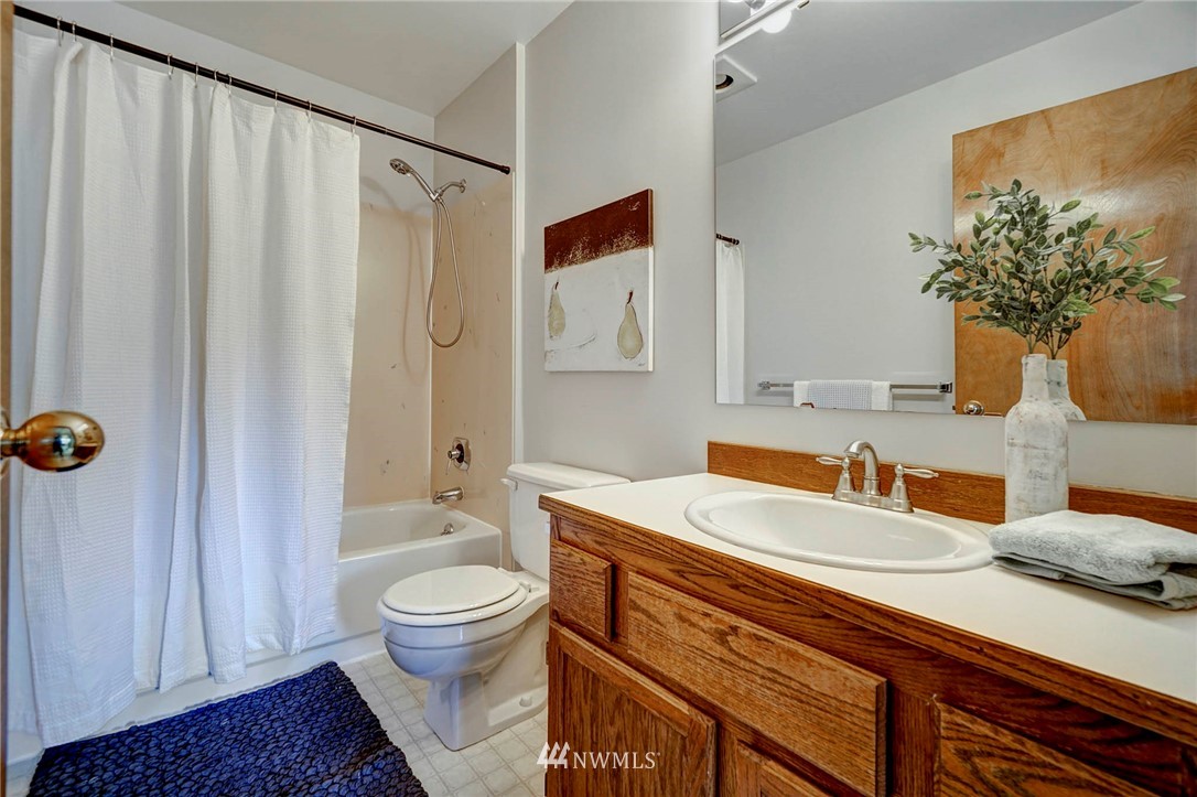703 North 60th Street Seattle, WA 98103 - Photo 28 of 35 Gallery Image 28