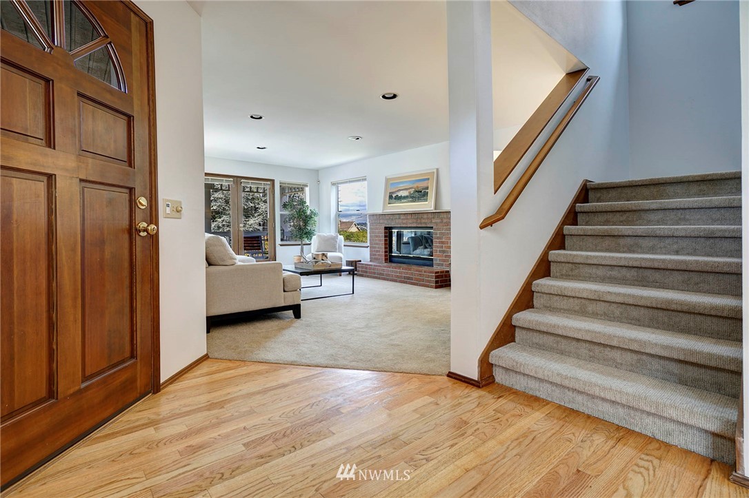 703 North 60th Street Seattle, WA 98103 - Photo 8 of 35 Gallery Image 8