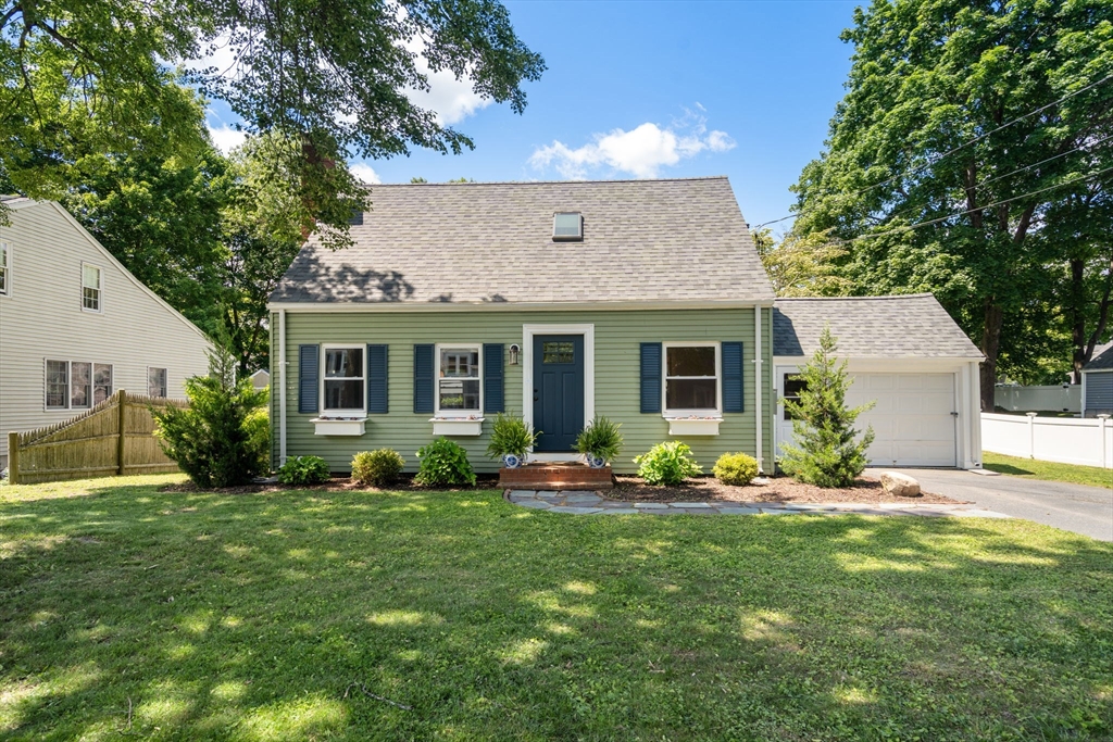 11 Netta Road Dedham, MA 02026 - Photo 1 of 27 Gallery Image 1