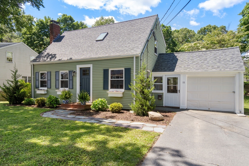 11 Netta Road Dedham, MA 02026 - Photo 2 of 27 Gallery Image 2