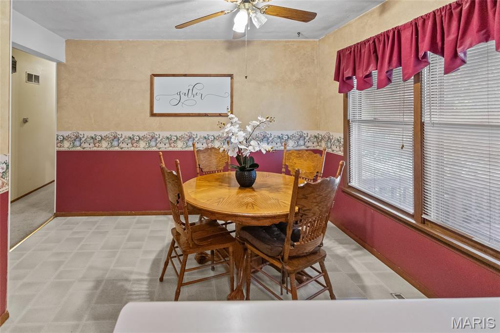 24 Cardinal Lane Highland, IL 62249 - Photo 14 of 34