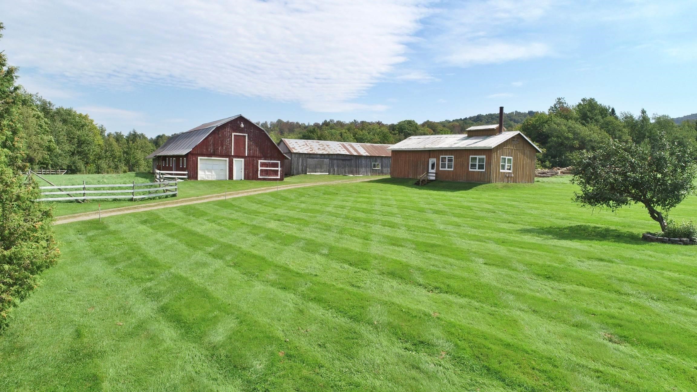 2015 Creek Road Albany, VT 05845 - Photo 22 of 40