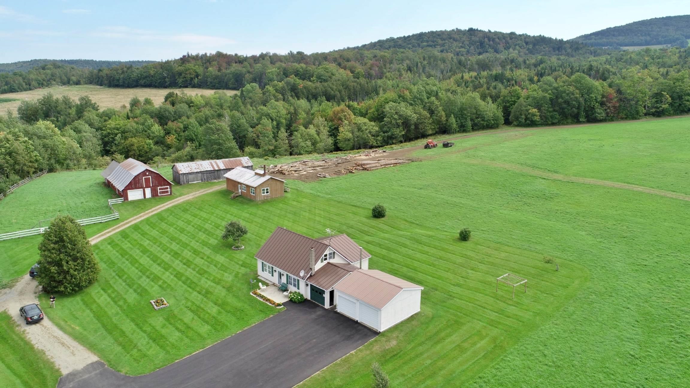 2015 Creek Road Albany, VT 05845 - Photo 35 of 40