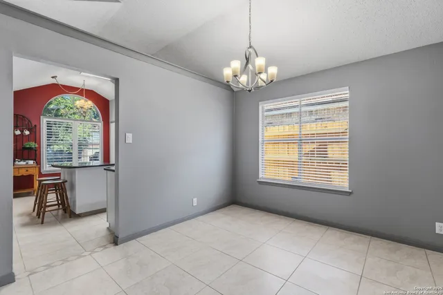 $275,000 | 13806 Fairway Crest, San Antonio, TX 78217