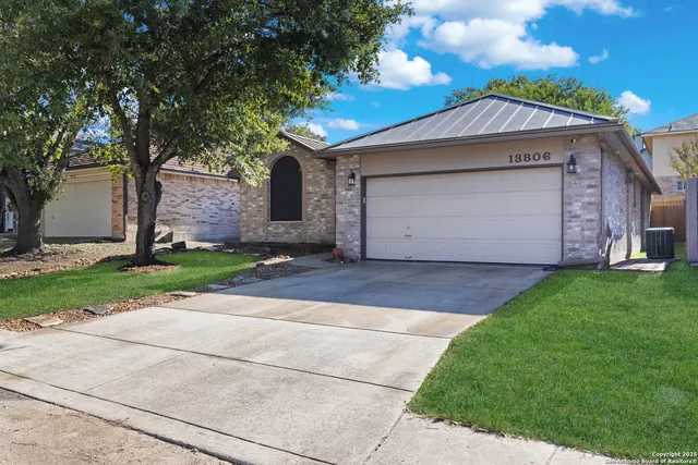 $275,000 | 13806 Fairway Crest, San Antonio, TX 78217