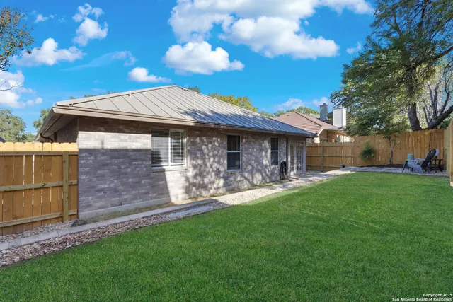$275,000 | 13806 Fairway Crest, San Antonio, TX 78217