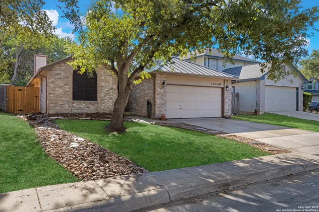 $275,000 | 13806 Fairway Crest, San Antonio, TX 78217