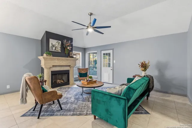 $275,000 | 13806 Fairway Crest, San Antonio, TX 78217