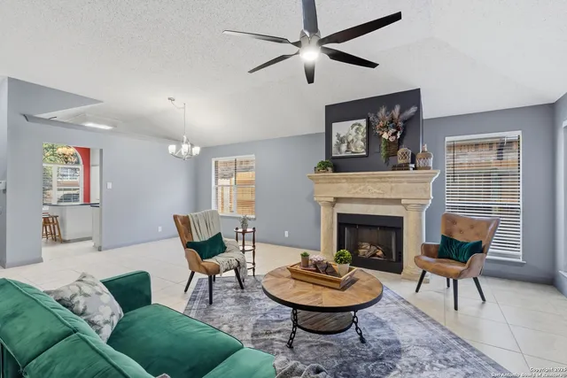 $275,000 | 13806 Fairway Crest, San Antonio, TX 78217