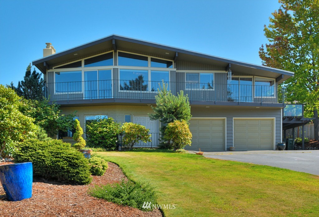 607 Bayside Road Bellingham, WA 98225 - Photo 1 of 18