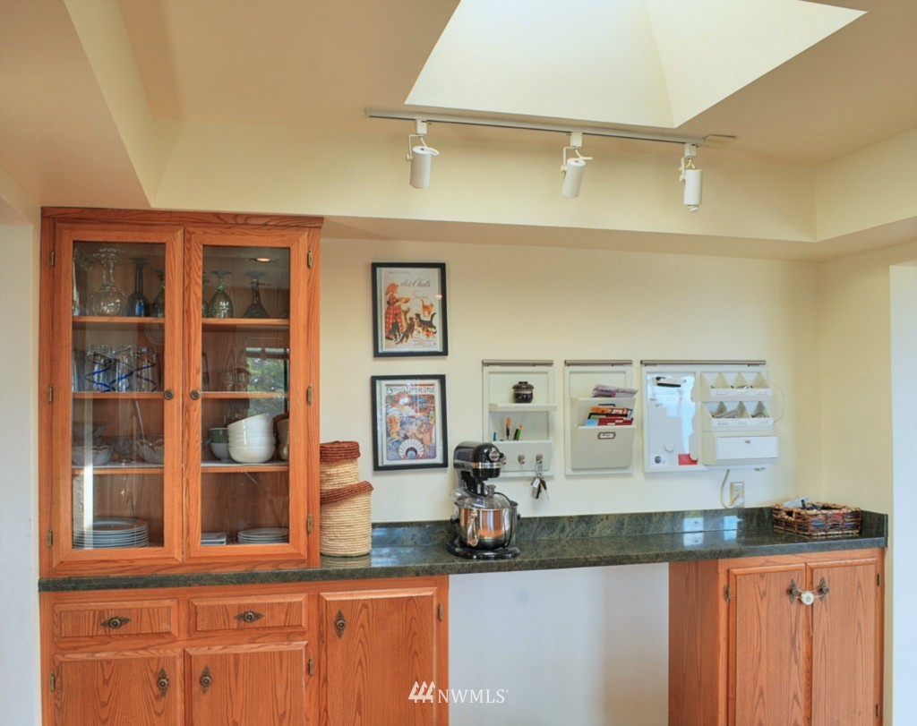 607 Bayside Road Bellingham, WA 98225 - Photo 9 of 18