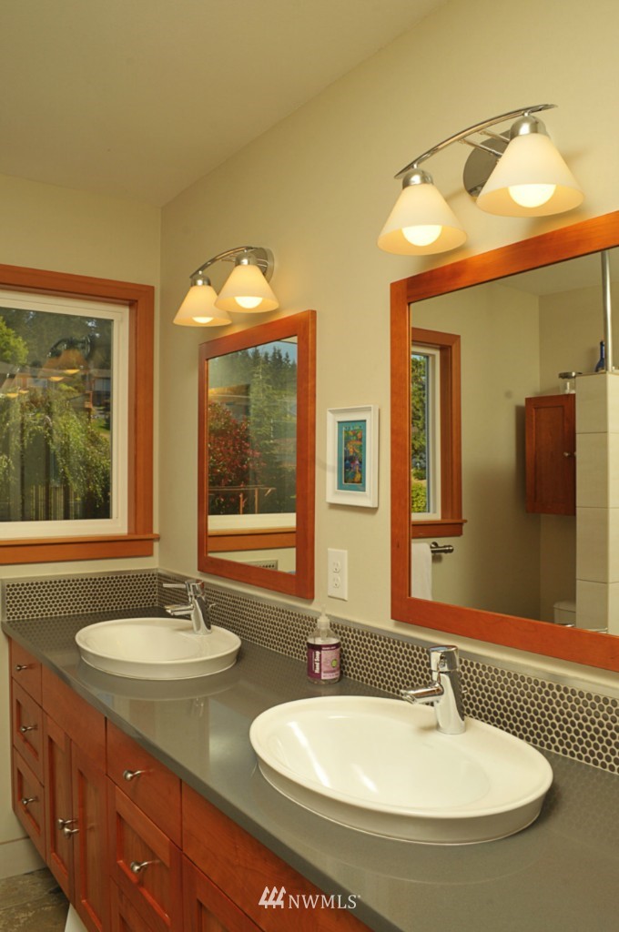 607 Bayside Road Bellingham, WA 98225 - Photo 10 of 18