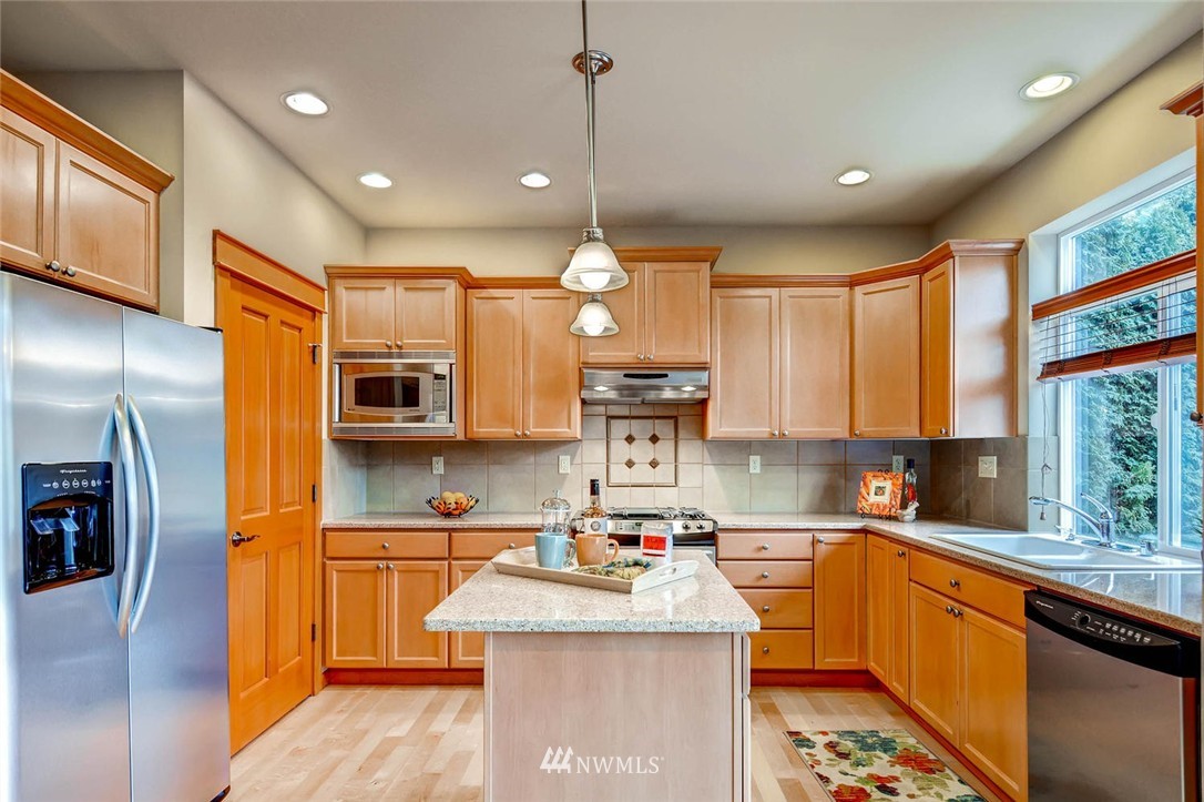 23430 8th Drive Southeast, Unit 16 Bothell, WA 98021 - Photo 7 of 25