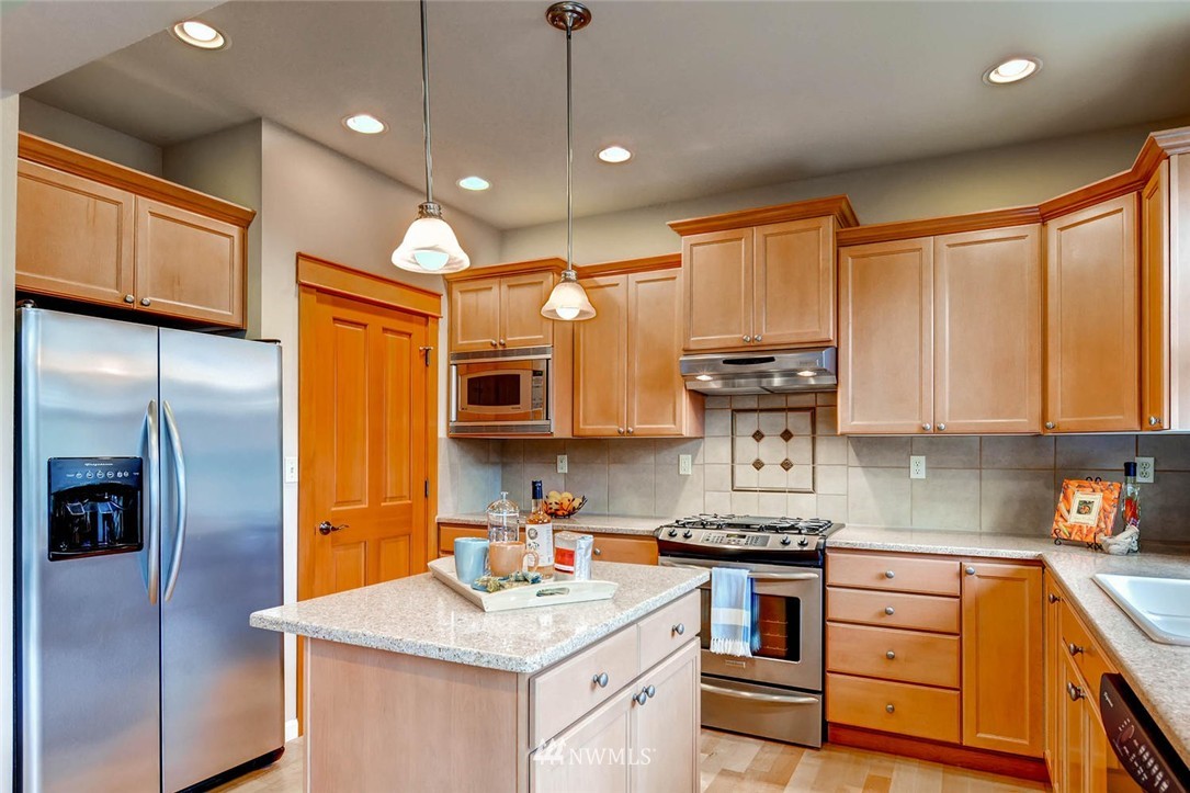 23430 8th Drive Southeast, Unit 16 Bothell, WA 98021 - Photo 8 of 25