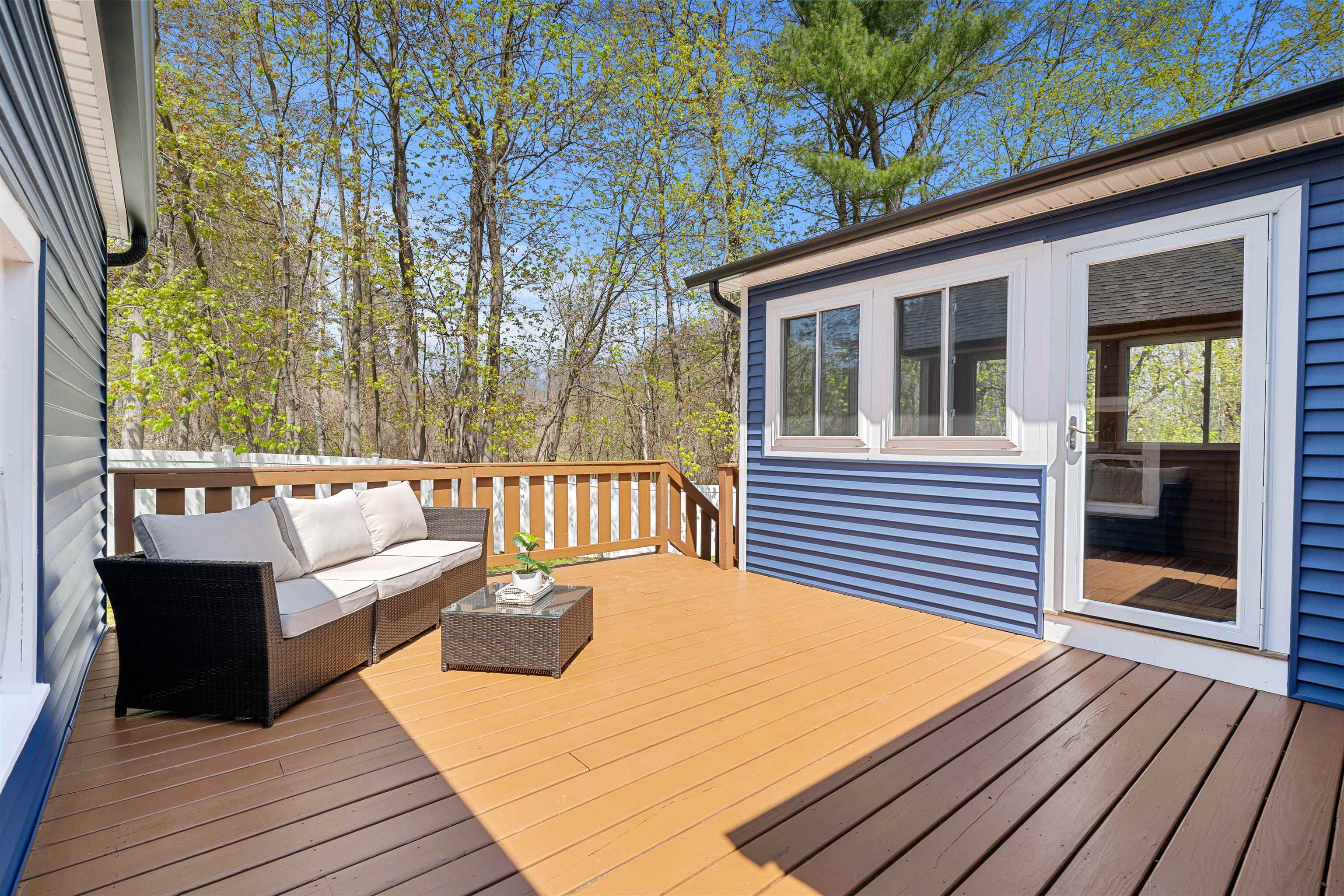 152 Dracut Road Hudson, NH 03051 - Photo 15 of 41