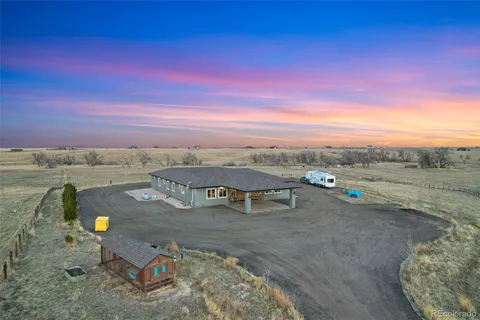$1,350,000 | 45330 Valdonna Circle, Bennett, CO 80102