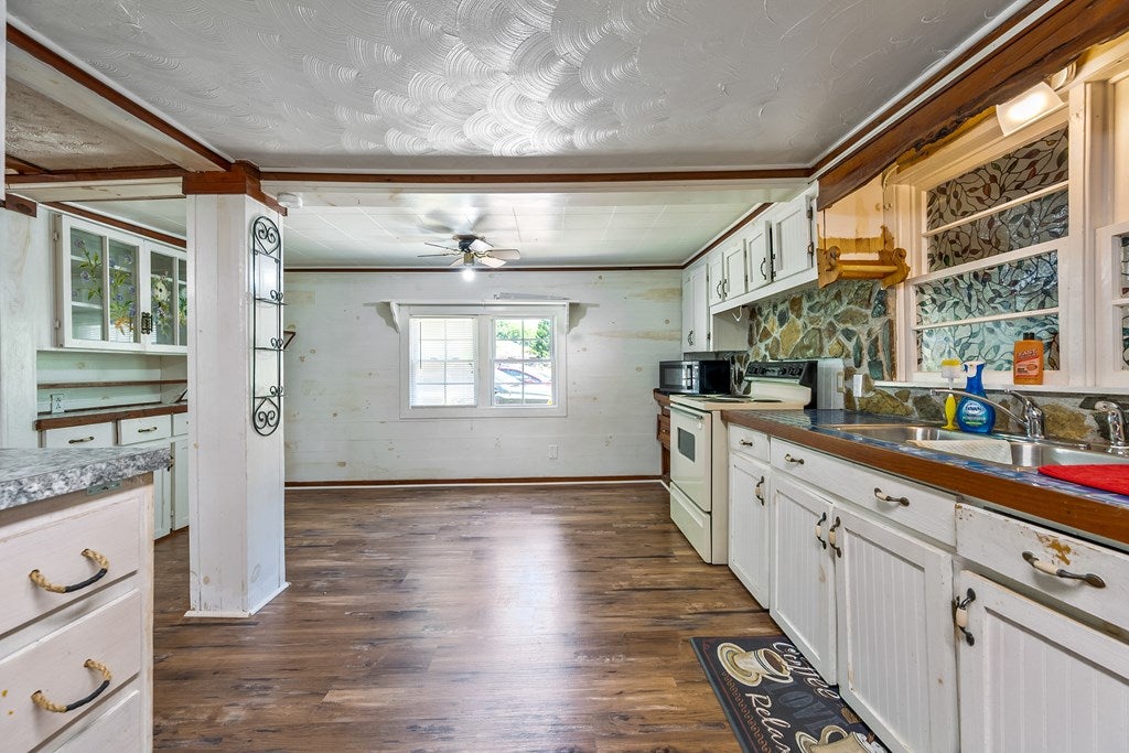 2965 Scratch Gravel Road Marion, VA 24354 - Photo 14 of 36 Gallery Image 14
