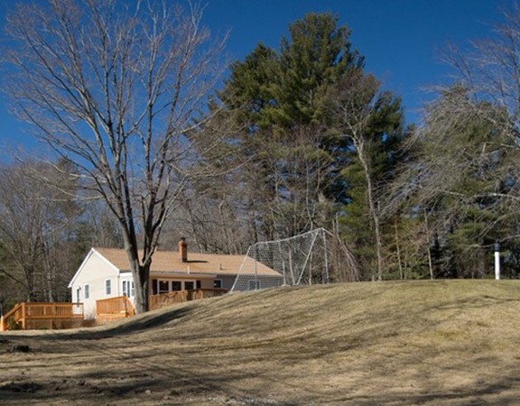 107 Daniels Road Charlton, MA 01507 - Photo 6 of 27 Gallery Image 6