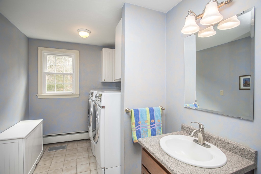 189 Ryder Road Rochester, MA 02770 - Photo 10 of 30