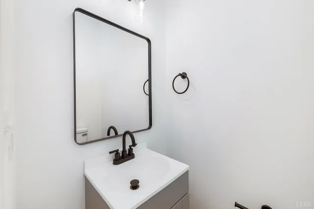 $560,000 | 11218 Leesville Road, Evington, VA 24550