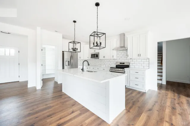 $560,000 | 11218 Leesville Road, Evington, VA 24550