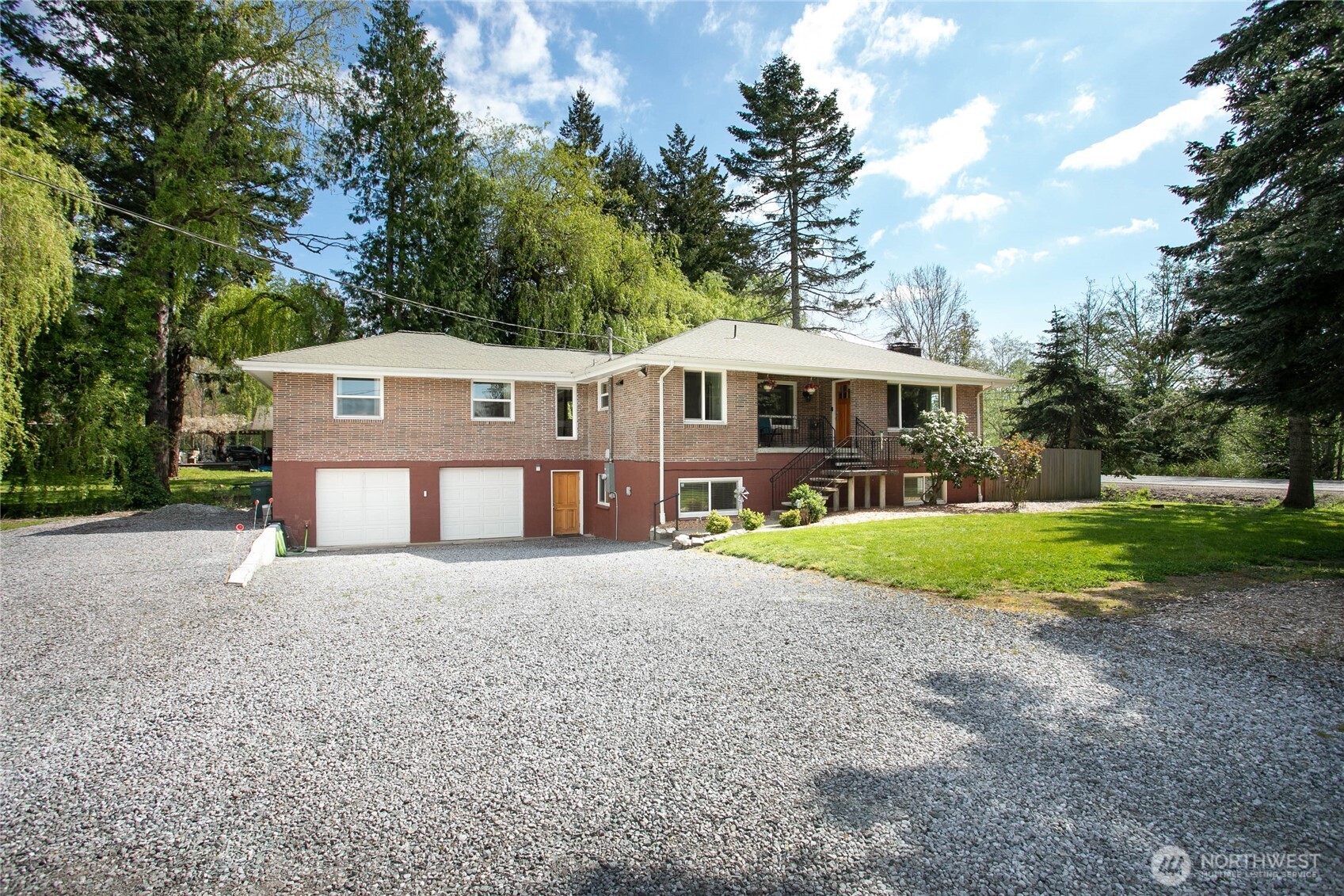 997 West Larson Road Bellingham, WA 98226 - Photo 1 of 38