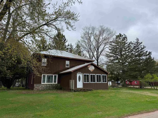 $299,900 | E2341 Danielson Road, Waupaca, WI 54981
