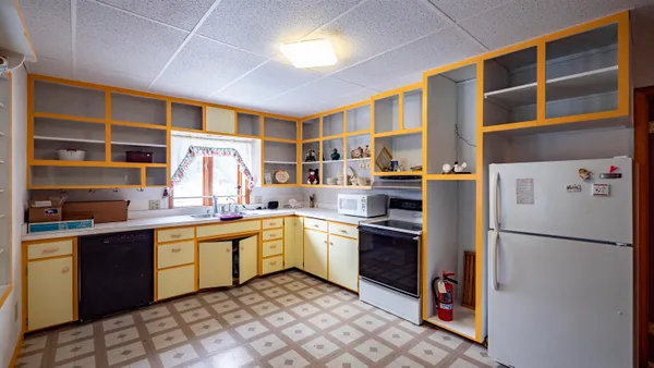 $299,900 | E2341 Danielson Road, Waupaca, WI 54981