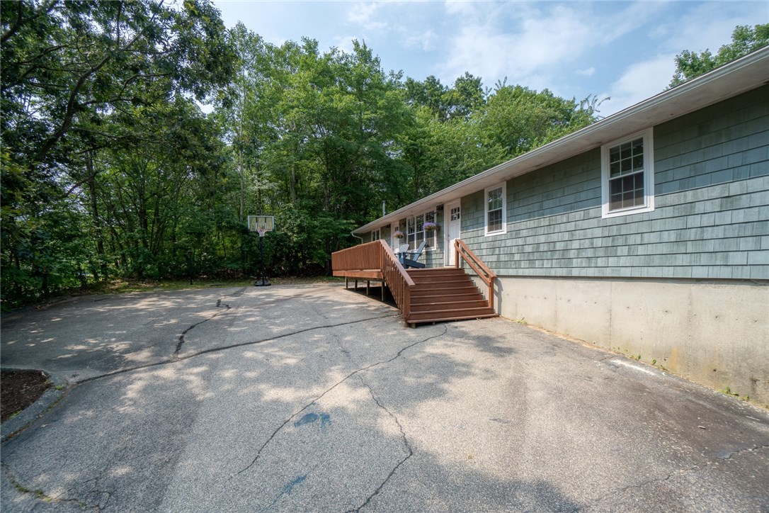 342 Ross Hill Road Charlestown, RI 02813 - Photo 3 of 40