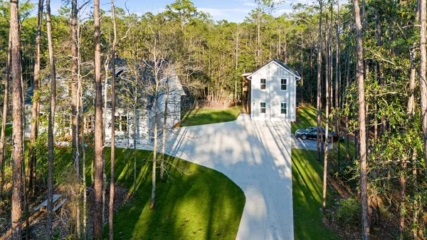 a picture of a yard