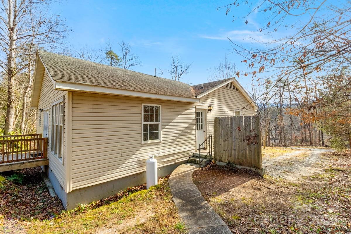 34 Scott Turn Mill Spring, NC 28756 - Photo 14 of 19 Gallery Image 14