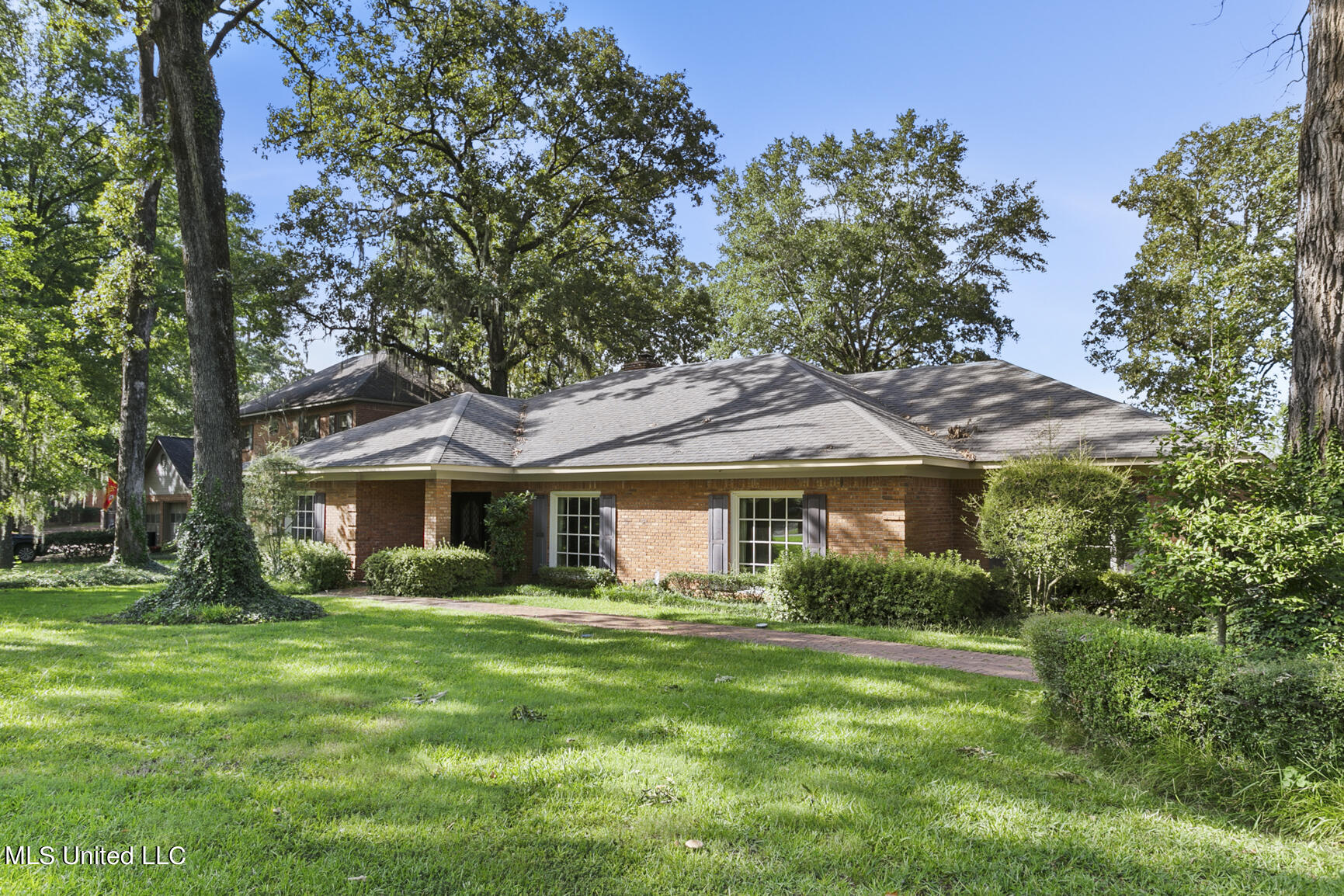 2 Avery Circle Jackson, MS 39211 - Photo 1 of 46 2 Avery Cir final-1