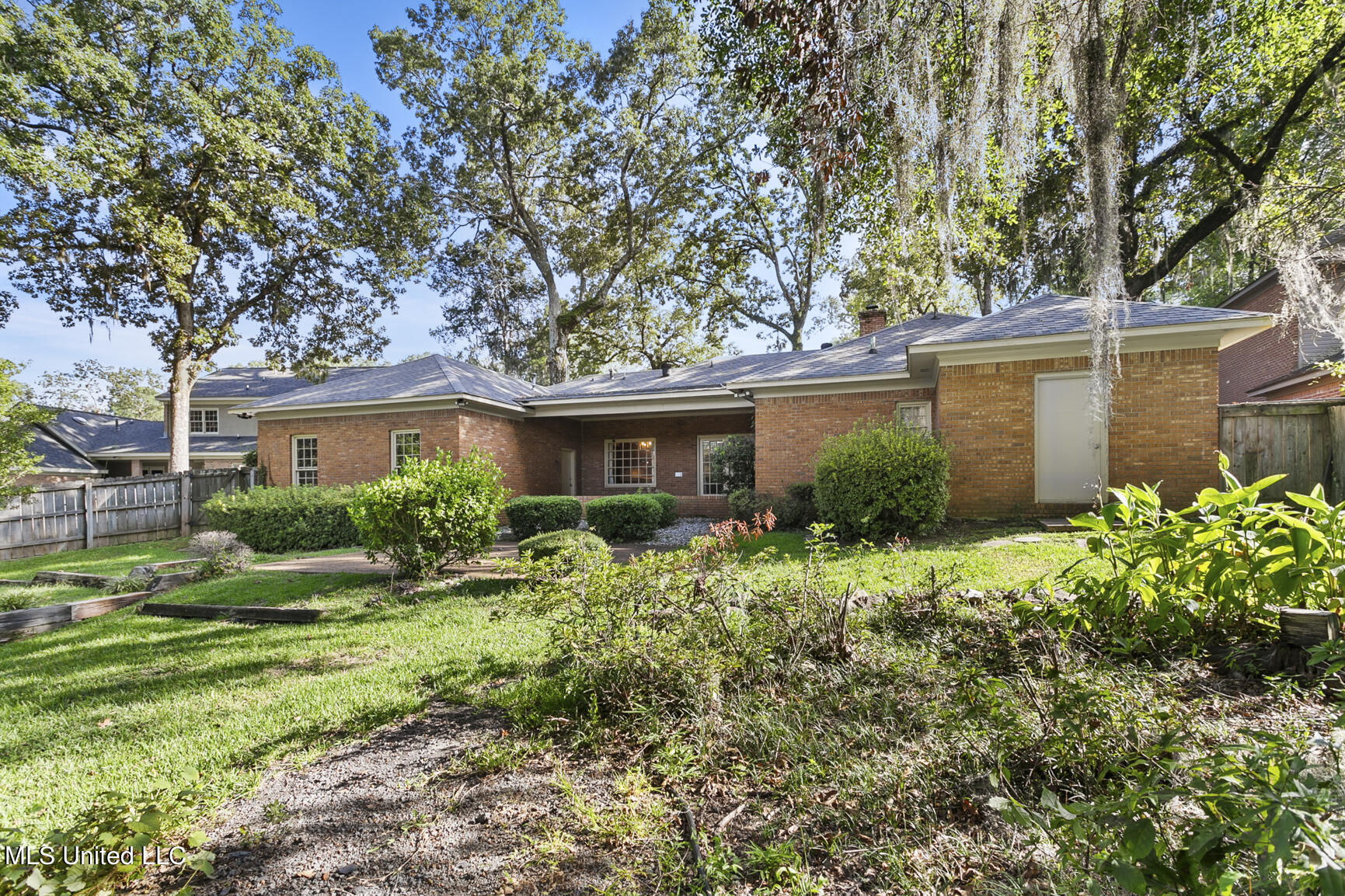 2 Avery Circle Jackson, MS 39211 - Photo 35 of 46 2 Avery Cir final-32