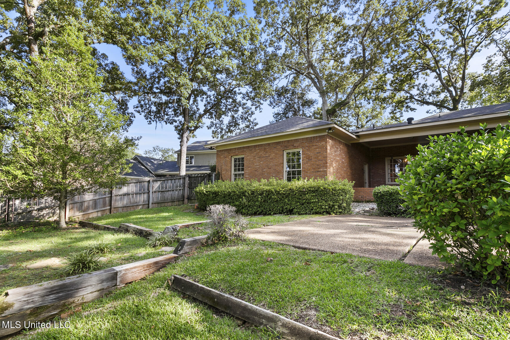 2 Avery Circle Jackson, MS 39211 - Photo 36 of 46 2 Avery Cir final-33