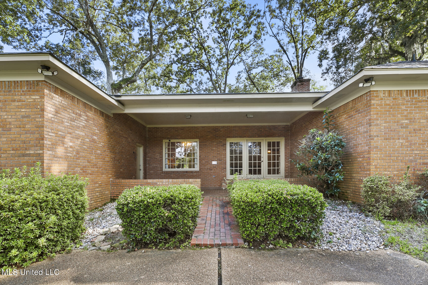 2 Avery Circle Jackson, MS 39211 - Photo 37 of 46 2 Avery Cir final-34