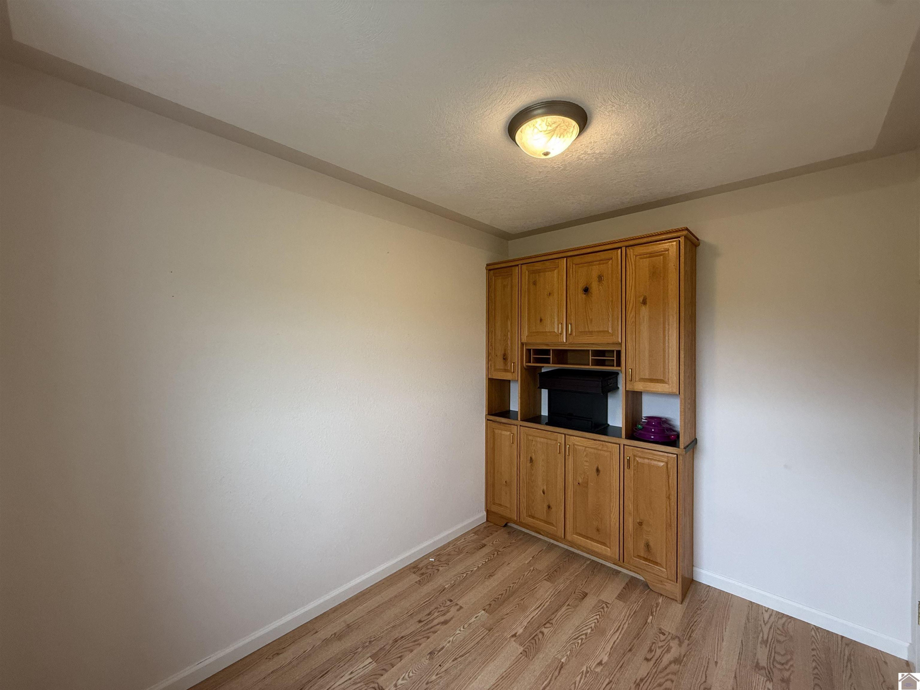454 Snow Road Murray, KY 42071 - Photo 20 of 26 OFFICE