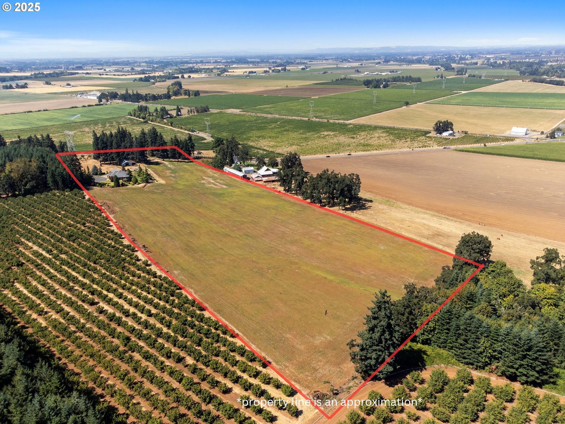 8438 Cascade Highway Northeast Silverton, OR 97381 - Photo 40 of 48 a view of an ocean and beach