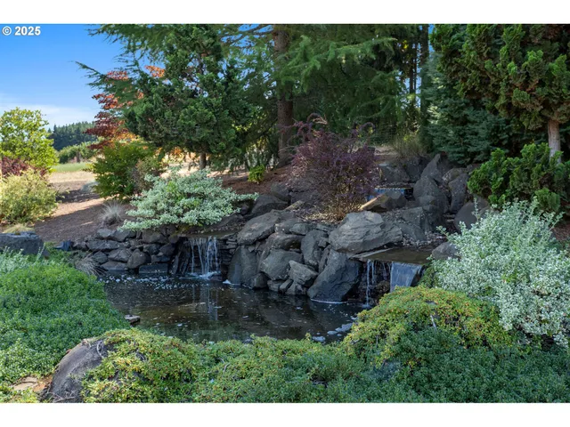 $2,199,000 | 8438 Cascade Highway Northeast, Silverton, OR 97381