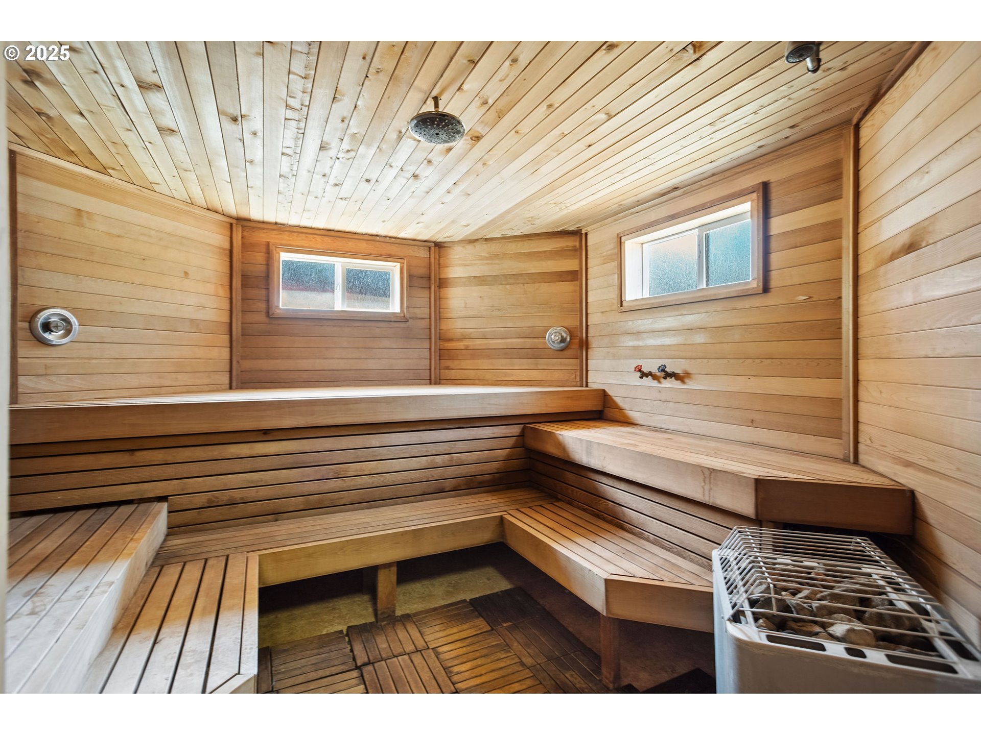 8438 Cascade Highway Northeast Silverton, OR 97381 - Photo 47 of 48 a view of outdoor space with seating area