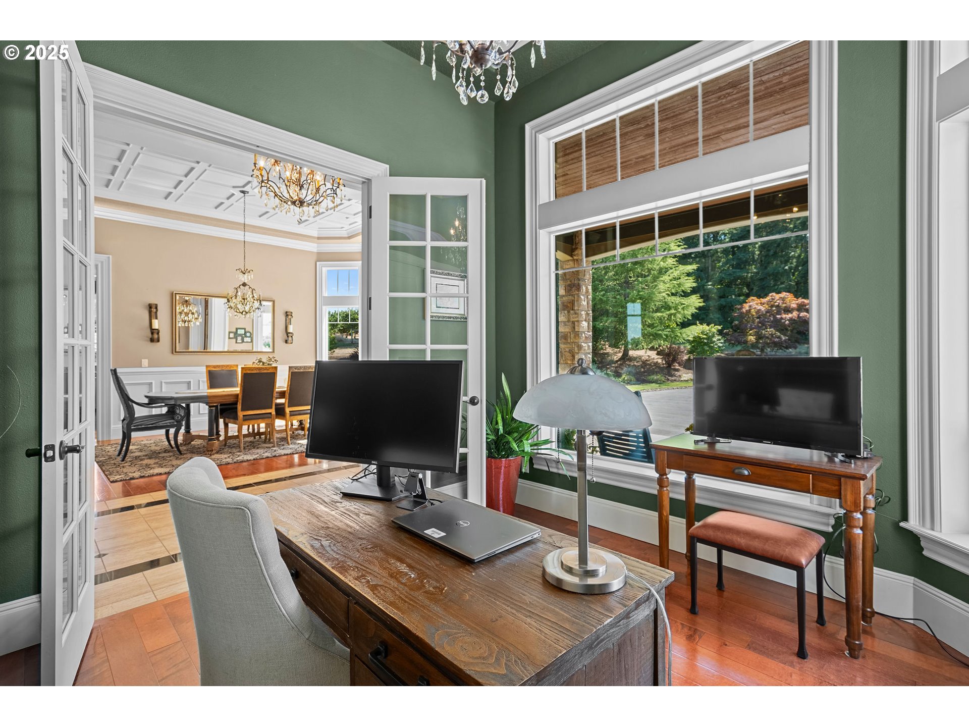 8438 Cascade Highway Northeast Silverton, OR 97381 - Photo 6 of 48 a workspace with furniture and a window