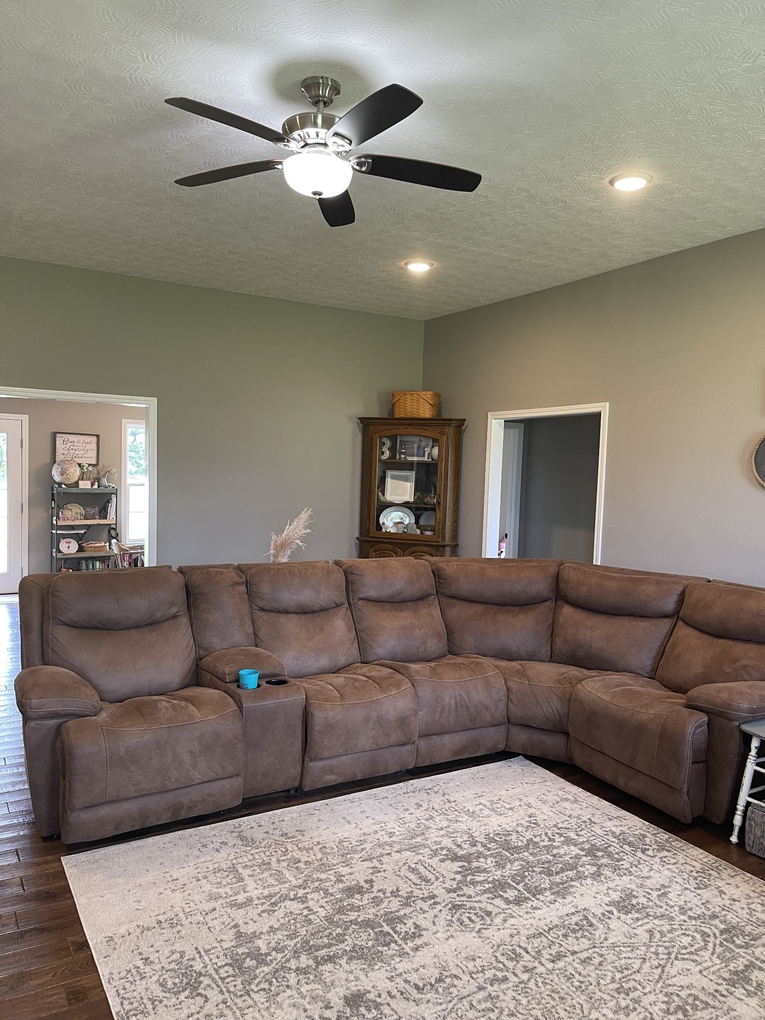 81 Butler Road Lafayette, TN 37083 - Photo 3 of 11 a living room with furniture and a couch